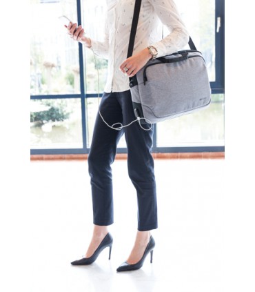 SACOCHE POUR ORDINATEUR PORTABLE 15" - P762.182