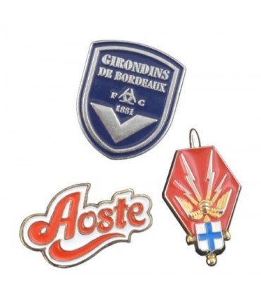 Pin's à la forme fer estampé émail posé - PIN1