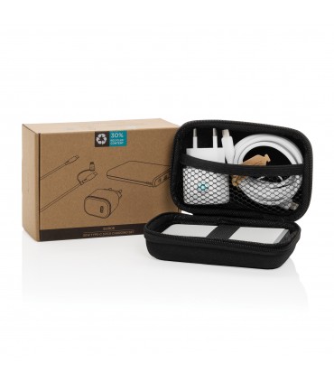 SET BATTERIE CÂBLE ET CHARGEUR 20W EN PET RECYCLÉ RCS SURGE - P301.2601