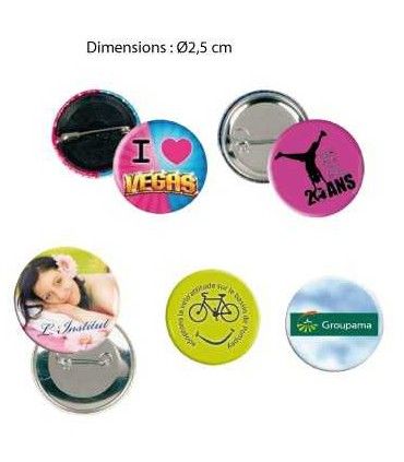 BADGE ROND EN METAL 'M' | ref :  BG42